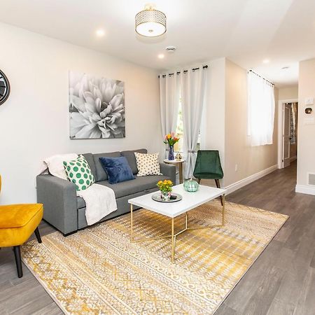 شقة أوتاوا  في Luxury 1Br With King Bed - Steps From Byward Market! المظهر الخارجي الصورة